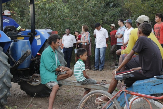 Prefeita Dra. Salete Rêgo visita agricultores na localidade caraíbas - Imagem 6