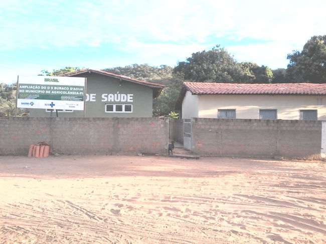 prefeito: Walter Alencar comemora o Bom Andamento das (UBS) Unidade Básica de Saúde em Agricolândia  - Imagem 2