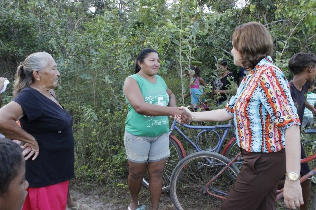 Prefeita Dra. Salete Rêgo visita agricultores na localidade caraíbas - Imagem 19