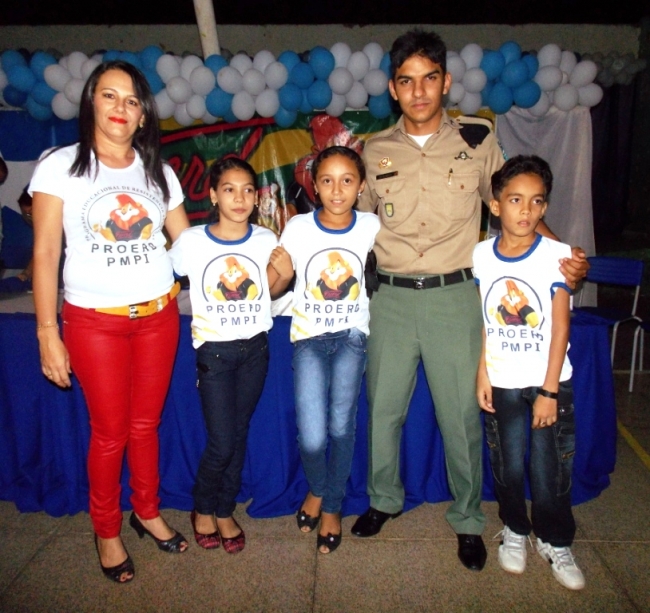 Policia Militar realizou a II formatura do PROERD em Capitão de Campos - Imagem 4