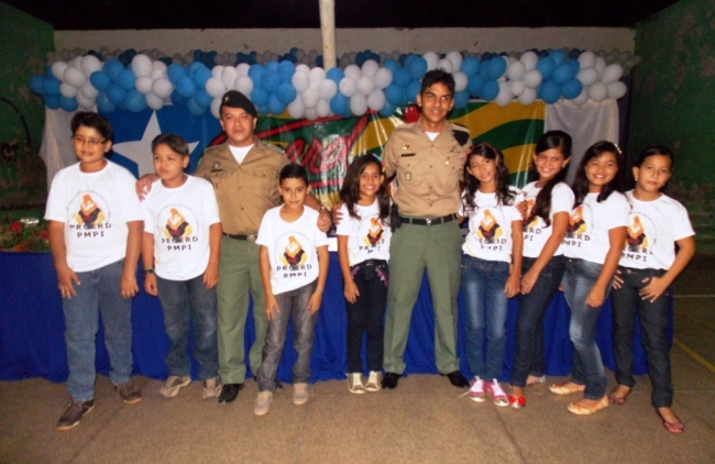 Policia Militar realizou a II formatura do PROERD em Capitão de Campos - Imagem 7