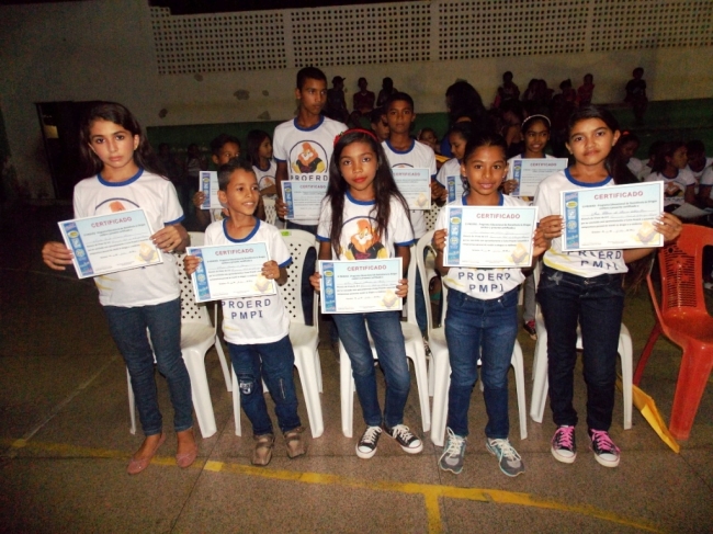 Policia Militar realizou a II formatura do PROERD em Capitão de Campos - Imagem 30