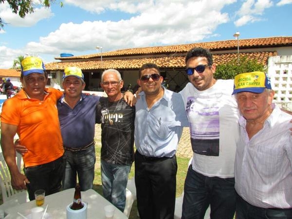 Prefeito Edílson Capote organiza reunião com autoridades e a população em geral - Imagem 7