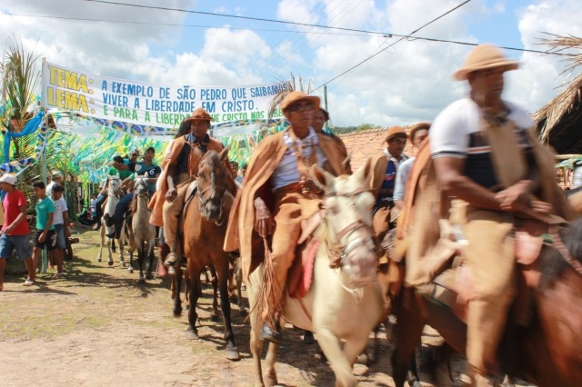 Procissão de São Pedro reuniu milhares de fies nas margens do rio Parnaiba - Imagem 76