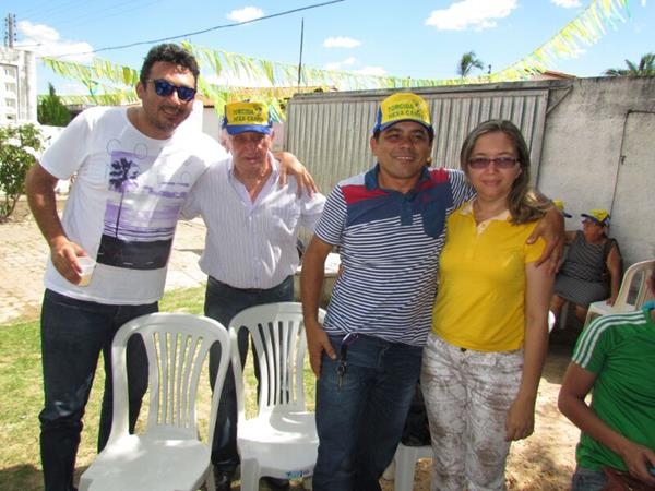 Prefeito Edílson Capote organiza reunião com autoridades e a população em geral - Imagem 17