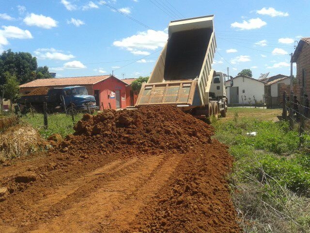Prefeitura de Barras atende reivindicação de moradores - Imagem 11