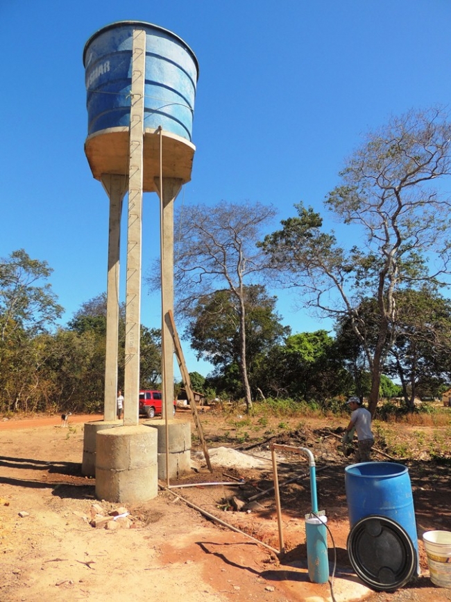 Água canalizada chega às famílias da comunidade Enjeitado - Imagem 6