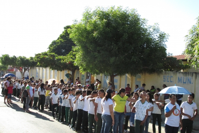 Rede Municipal de Ensino Faz o seu primeiro Ensaio para desfile de 7 de setembro em Agricolândia - Imagem 14