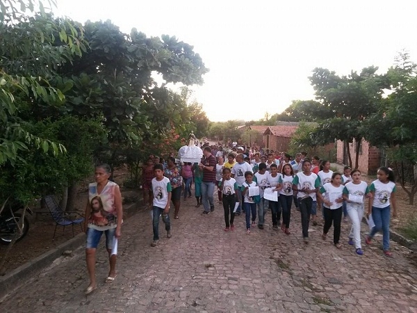 Começaram os Festejos de São Domingos no Bairro Piçarreira  - Imagem 1