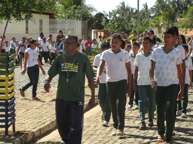 Rede Municipal de Ensino Faz o seu primeiro Ensaio para desfile de 7 de setembro em Agricolândia - Imagem 3