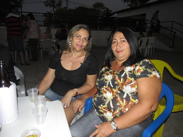 Manoel Neto oferece churrasco para familiares e amigos no seu mais novo empreendimento - Imagem 20