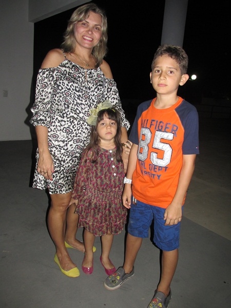 Manoel Neto oferece churrasco para familiares e amigos no seu mais novo empreendimento - Imagem 6