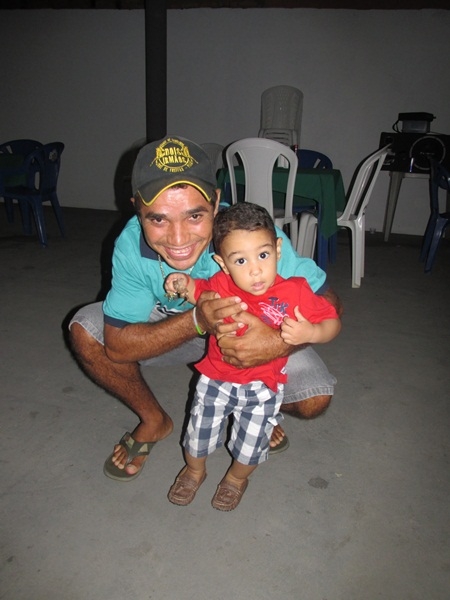 Manoel Neto oferece churrasco para familiares e amigos no seu mais novo empreendimento - Imagem 8