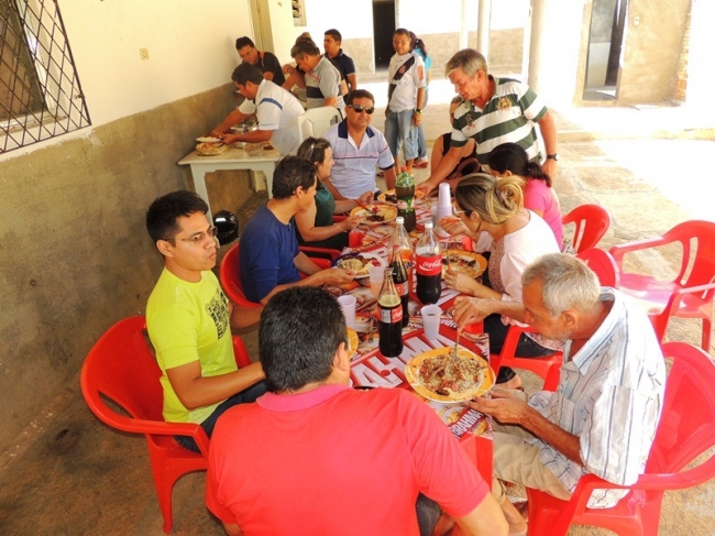 Paulo Leite recepciona Prefeita Neuma Café em sua casa com almoço - Imagem 8