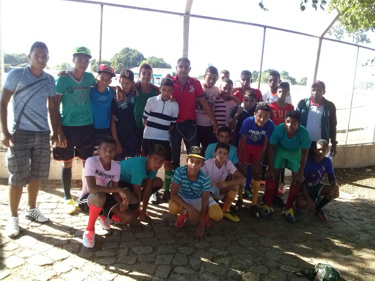 Jovens de Francinópolis participam de peneira do Vasco da Gama em Agua Branca - PI