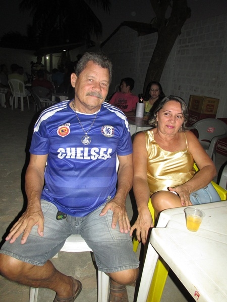 Manoel Neto oferece churrasco para familiares e amigos no seu mais novo empreendimento - Imagem 15