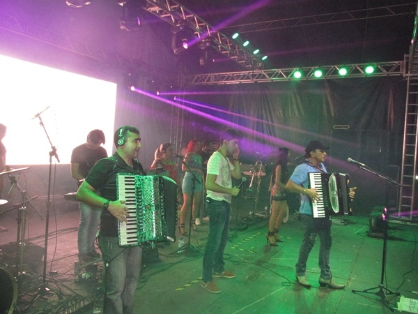 São Félix comemora 60 anos de emancipação política com um mega show - Imagem 50