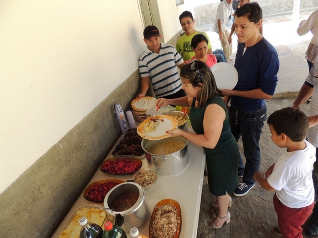 Paulo Leite recepciona Prefeita Neuma Café em sua casa com almoço - Imagem 2