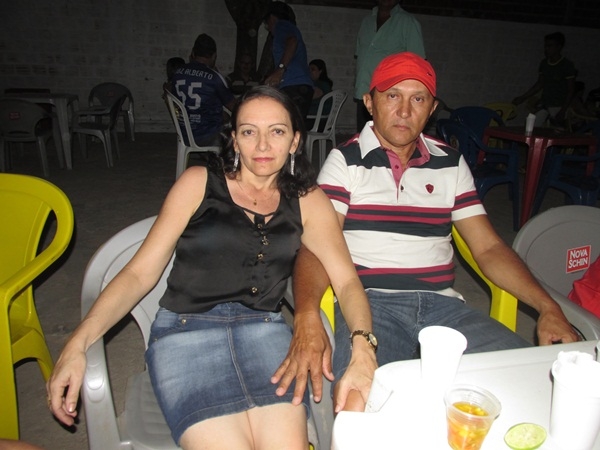 Manoel Neto oferece churrasco para familiares e amigos no seu mais novo empreendimento - Imagem 21