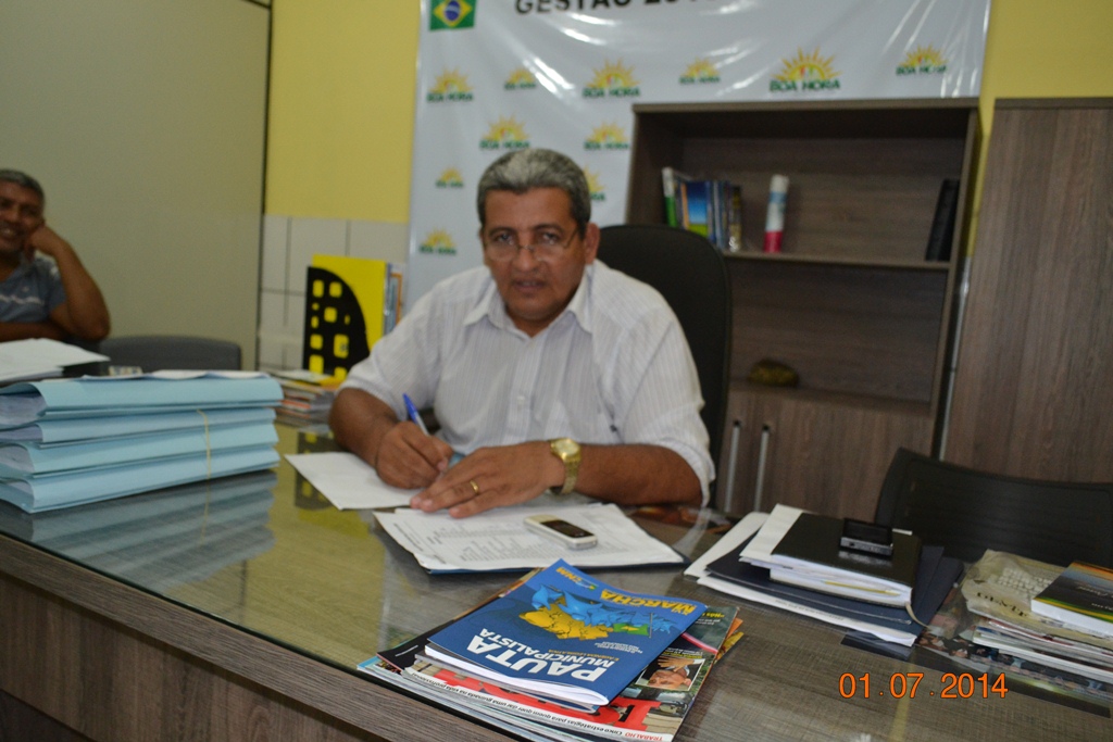 Boa Hora: Prefeito reduz o próprio salário, do vice-prefeito e dos secretários municipais