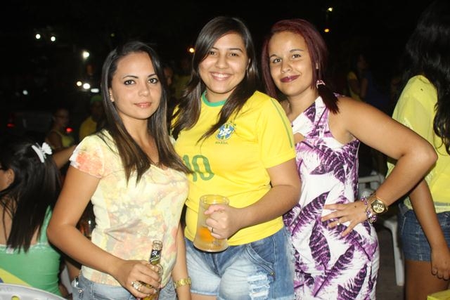 Ipiranguenses vão as ruas comemorar mais uma vitória de nossa Seleção - Imagem 11