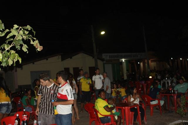 Ipiranguenses vão as ruas comemorar mais uma vitória de nossa Seleção - Imagem 22