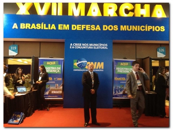 Prefeito de Inhuma participou da XVII Marcha a Brasília em Defesa dos Municípios - Imagem 1