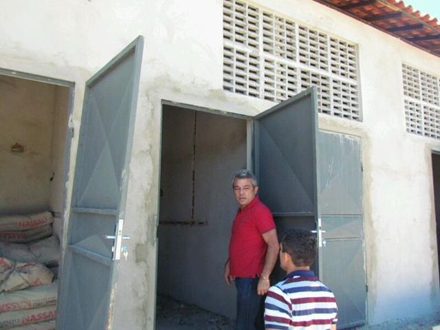 Prefeito Edílson Capote visita obras de matadouro público - Imagem 18