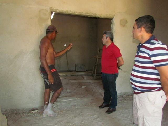 Prefeito Edílson Capote visita obras de matadouro público - Imagem 4