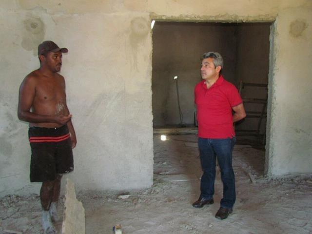 Prefeito Edílson Capote visita obras de matadouro público - Imagem 5