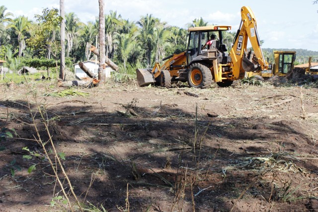   Prefeita Salete Rêgo Assina autorização para a construção de escola na zona rural