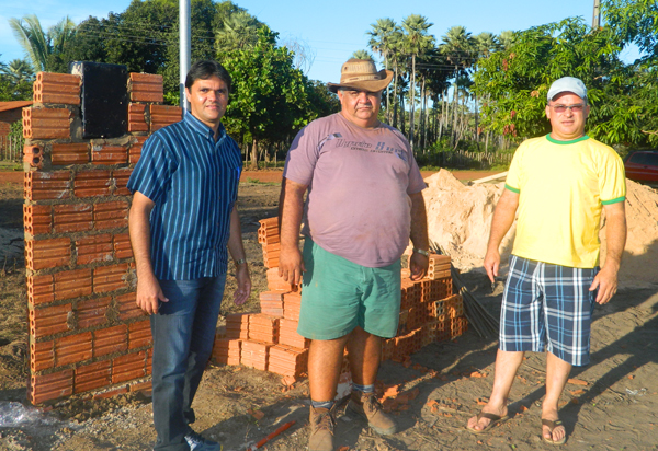 Mocambinho começa a receber a construção de Unidade de Saúde  e Quadra de Esporte