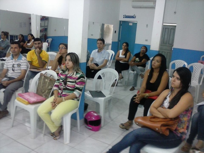 Profissionais do NASF e CRAS participam de reunião de trabalho. - Imagem 4