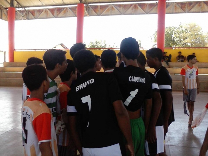 Mais esportes e cidadania - realizado II Torneio de Futsal do Grupo Força Jovem. - Imagem 13