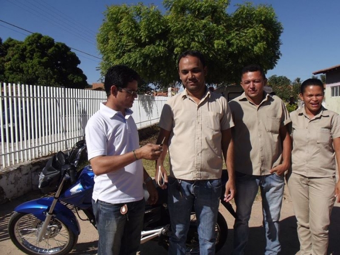 Atenção básica de Saúde de Francisco Ayres recebe veículos da Secretaria Municipal de Saúde  - Imagem 2