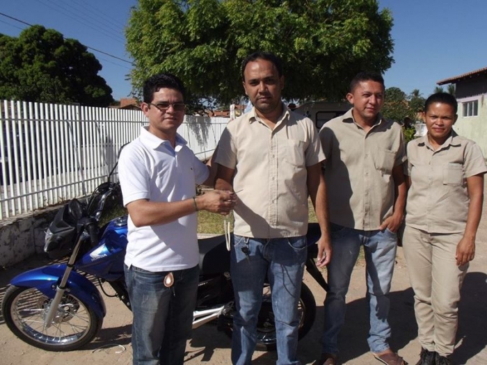 Atenção básica de Saúde de Francisco Ayres recebe veículos da Secretaria Municipal de Saúde  - Imagem 9