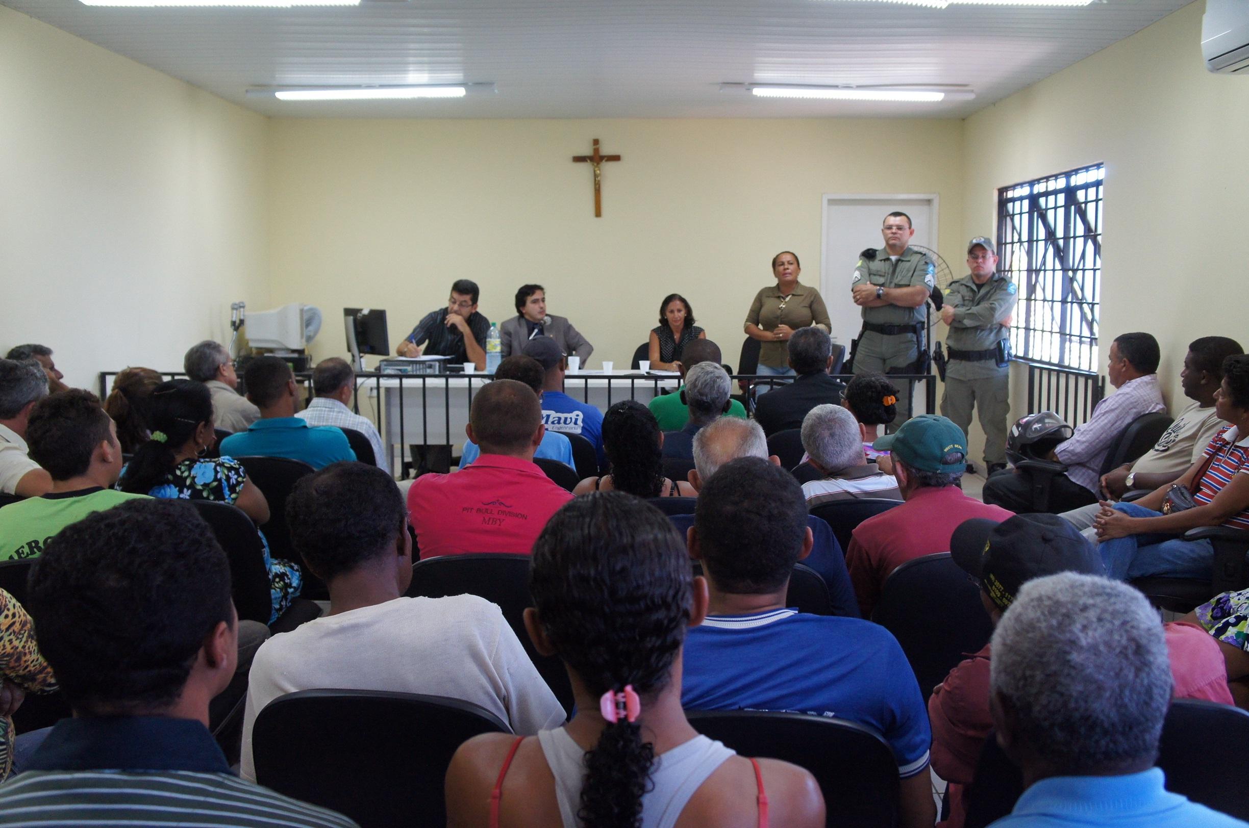 Promotor de justiça realiza Audiência Pública para discutir a venda e o consumo de bebida alcóolica por criança e adolescente em Monte Alegre –PI. 