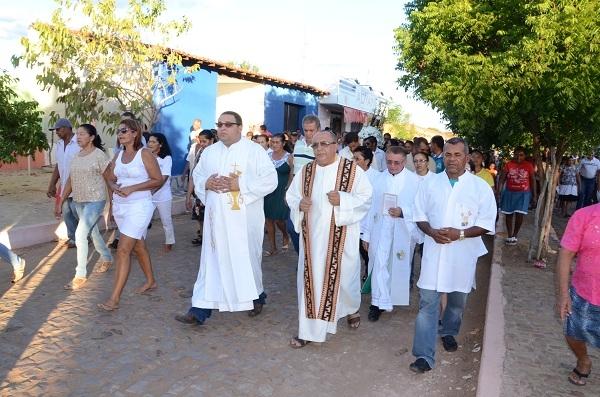 Centenas de fies participam da procissão de Santo Inácio de Loyola - Imagem 4