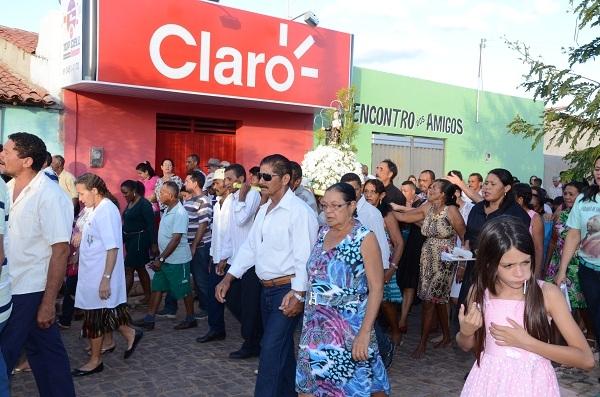 Centenas de fies participam da procissão de Santo Inácio de Loyola - Imagem 15