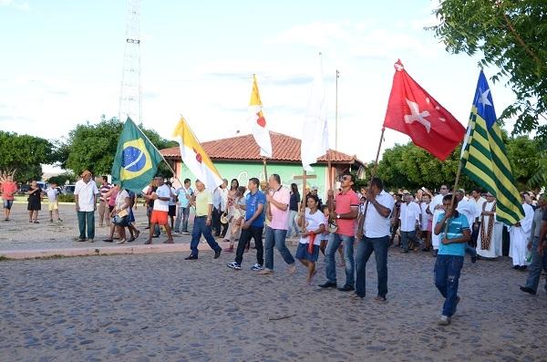Centenas de fies participam da procissão de Santo Inácio de Loyola - Imagem 20