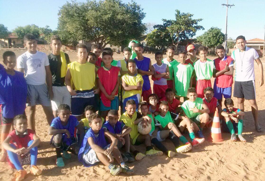 Departamento de Esporte e Lazer realiza treinamentos com alunos da rede pública em Francinópolis