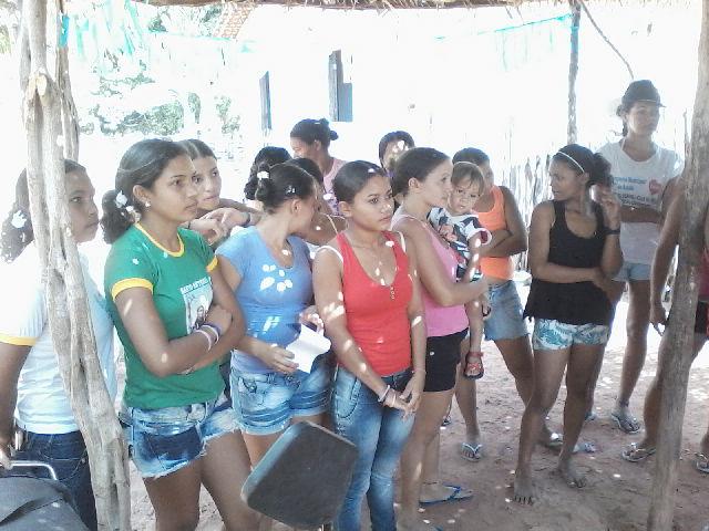 Prefeito Raimundo Ferreira entrega material esportivo para time da zona rural  - Imagem 1