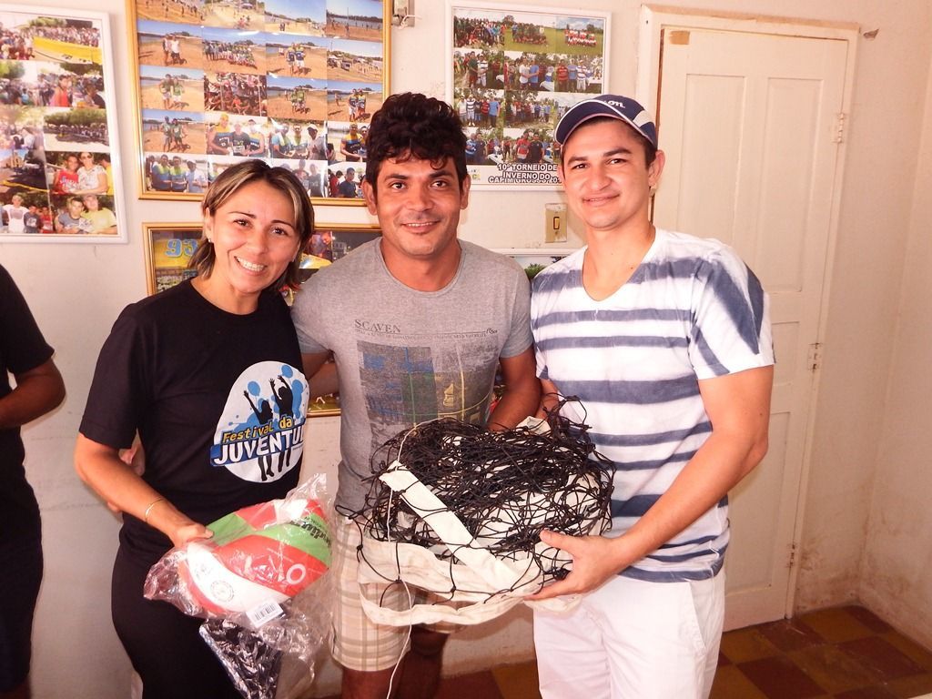 Prefeitura Municipal de Esperantina realiza entrega de materiais esportivos 