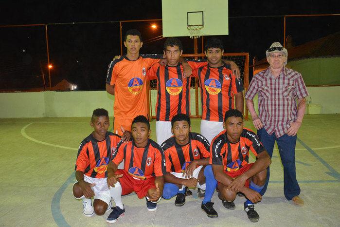 Prefeitura inaugura quadra poliesportiva na comunidade Tucuns em pleno festejo - Imagem 36