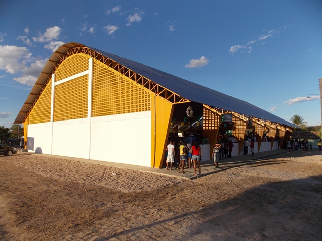 Prefeito Dr. Francisco inaugura Quadra Poliesportiva Coberta da Escola Genésio Moreira - Imagem 12