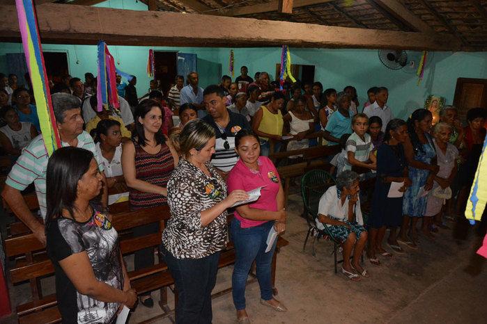 Prefeita Renata Coelho prestigia festejos de Bom Jesus da Lapa na comunidade Morrinhos - Imagem 13
