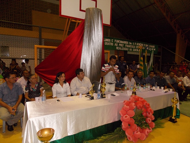 Prefeito Dr. Francisco inaugura Quadra Poliesportiva Coberta da Escola Genésio Moreira - Imagem 60
