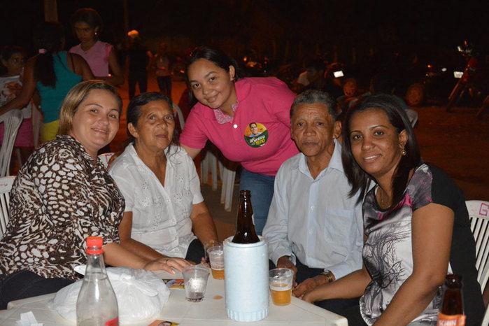 Prefeita Renata Coelho prestigia festejos de Bom Jesus da Lapa na comunidade Morrinhos - Imagem 23