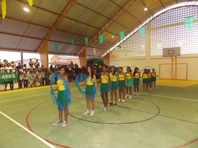Prefeito Dr. Francisco inaugura Quadra Poliesportiva Coberta da Escola Genésio Moreira - Imagem 41