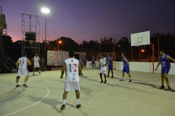 Prefeitura inaugura quadra poliesportiva na comunidade Tucuns em pleno festejo - Imagem 31